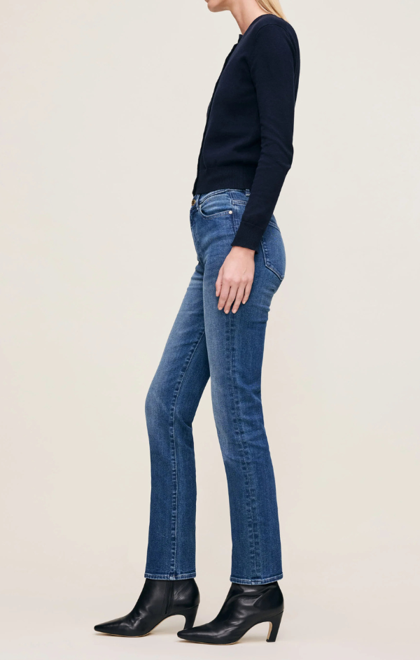 Halle Straight Instasculpt in Oceanside