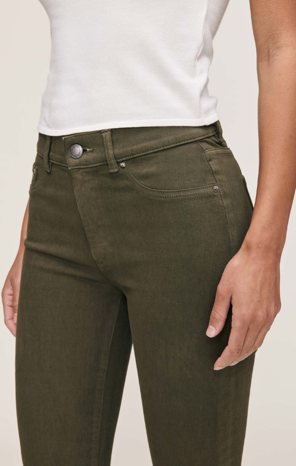 Mara Straight Instasculpt in Trellis