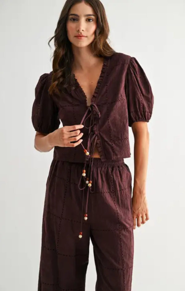 Embo Puff Sleeve Top