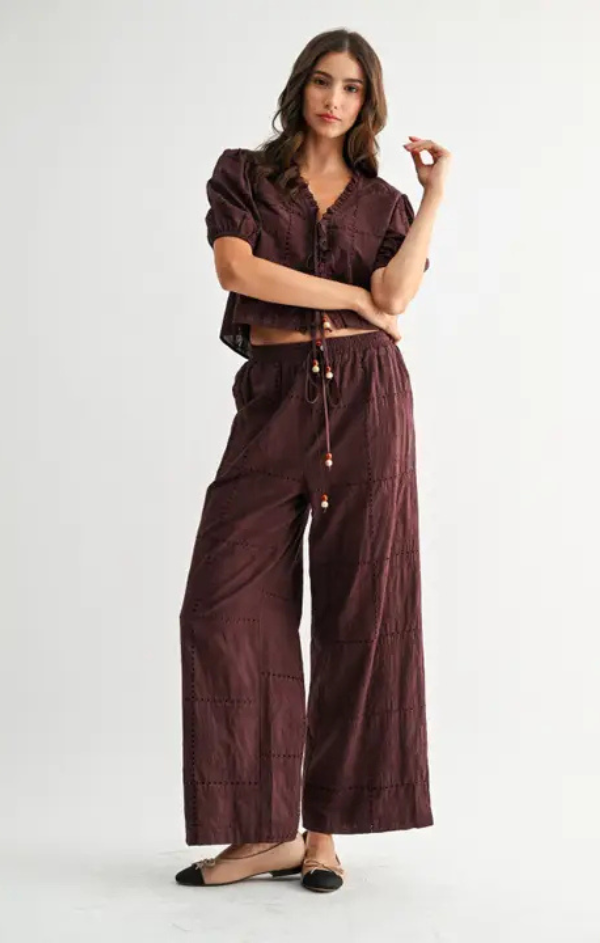 Embo Puff Sleeve Top