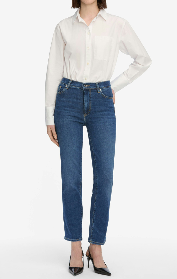 Le Sleek Straight in Femma