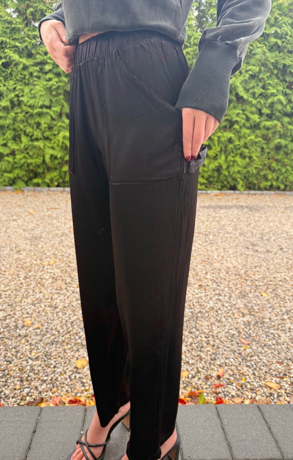 Wide Leg Painter Pant in Black