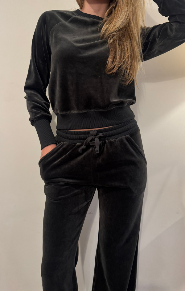 Puff Long Sleeve Raglan Pullover