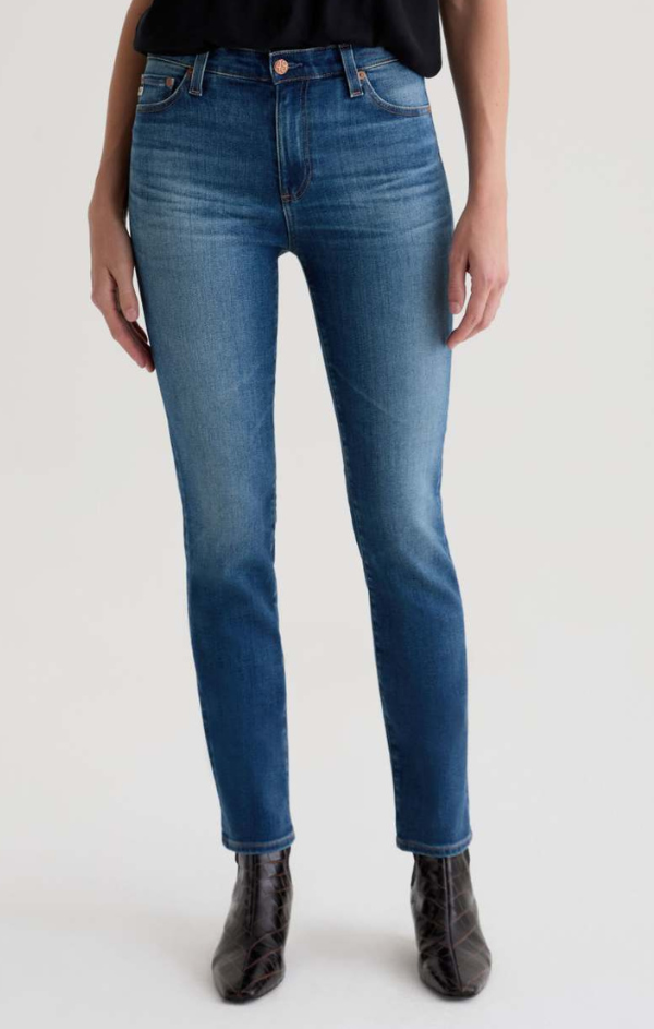 Mari Mid Rise Slim Straight in 12 Years Assumption