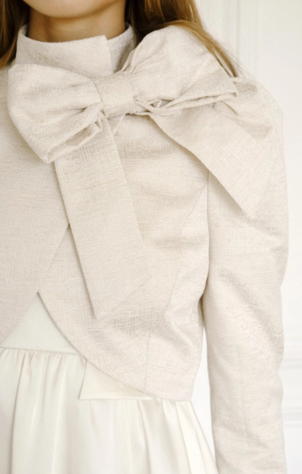 Statement Bow Structured Top