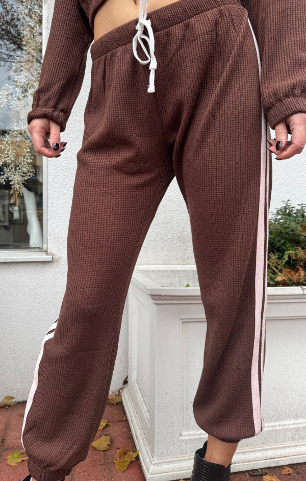 Jogger with Drawcord in Brown