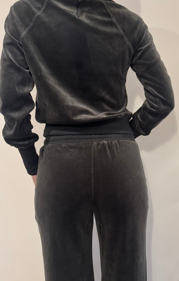 Puff Long Sleeve Raglan Pullover