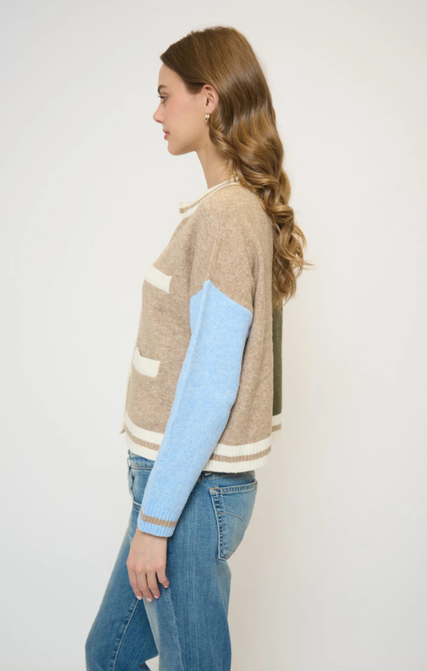 Wyatt Robbie Blocked Cardi