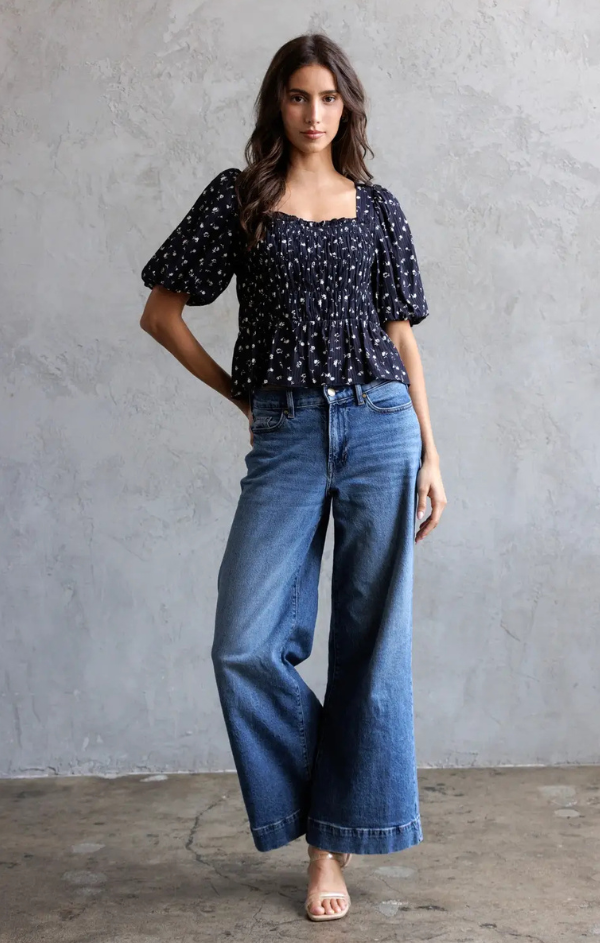 Melissa Pleated Puff Sleeve Top