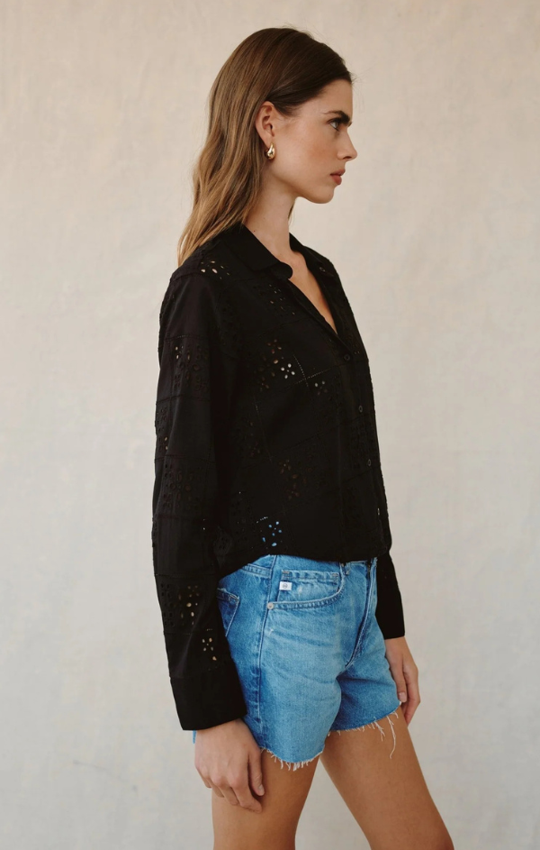 Contrast Button Down in Black