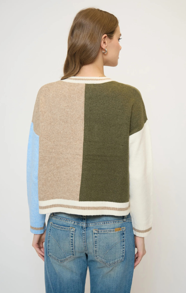 Wyatt Robbie Blocked Cardi