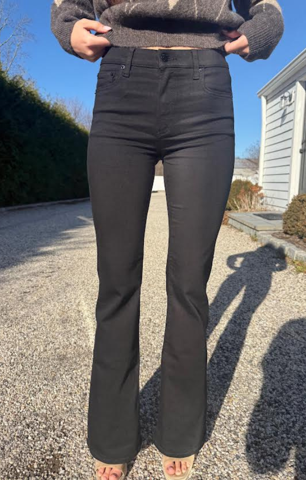 Kinsley Flare in Noir