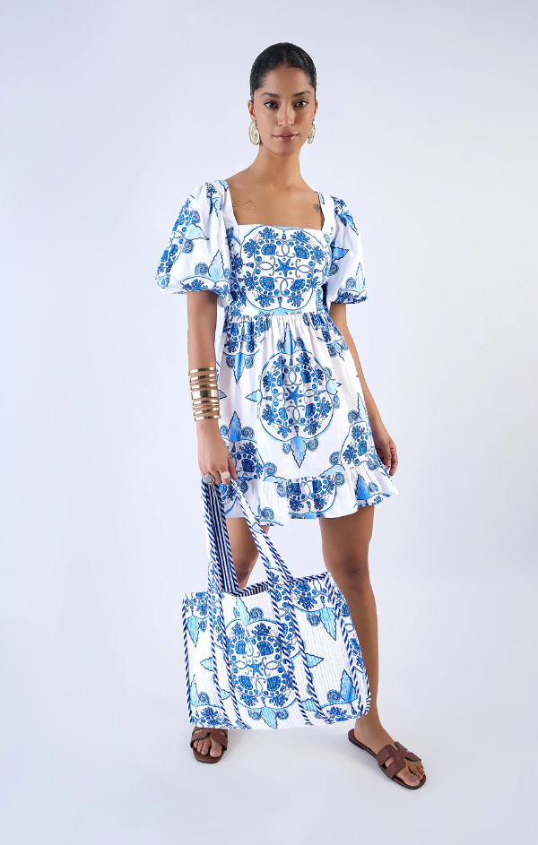 Voyager Tote Bag in Nautilus Aqua