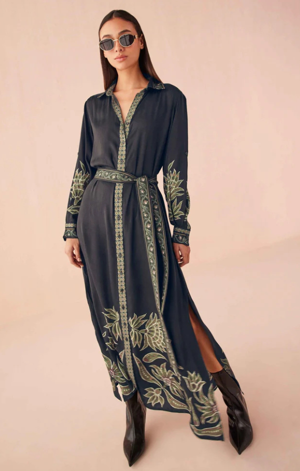 Emma Maxi in Alexia Onyx