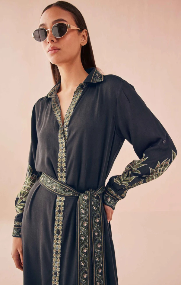 Emma Maxi in Alexia Onyx