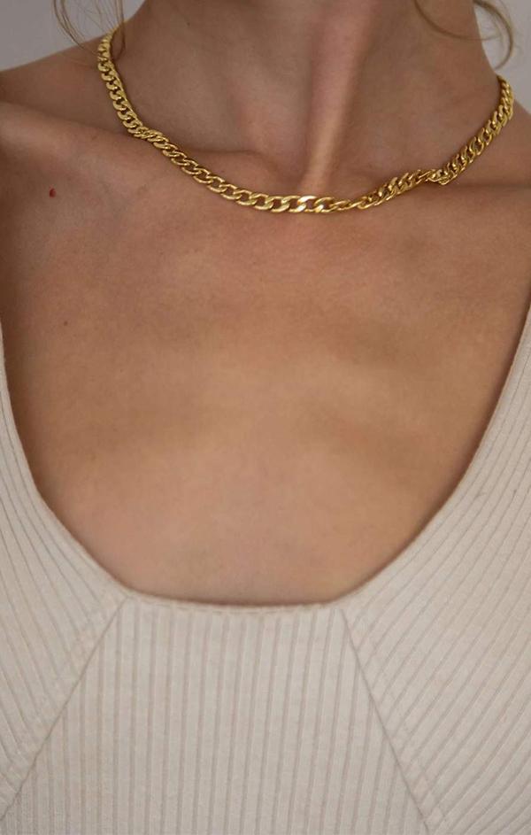 simple gold chain necklace