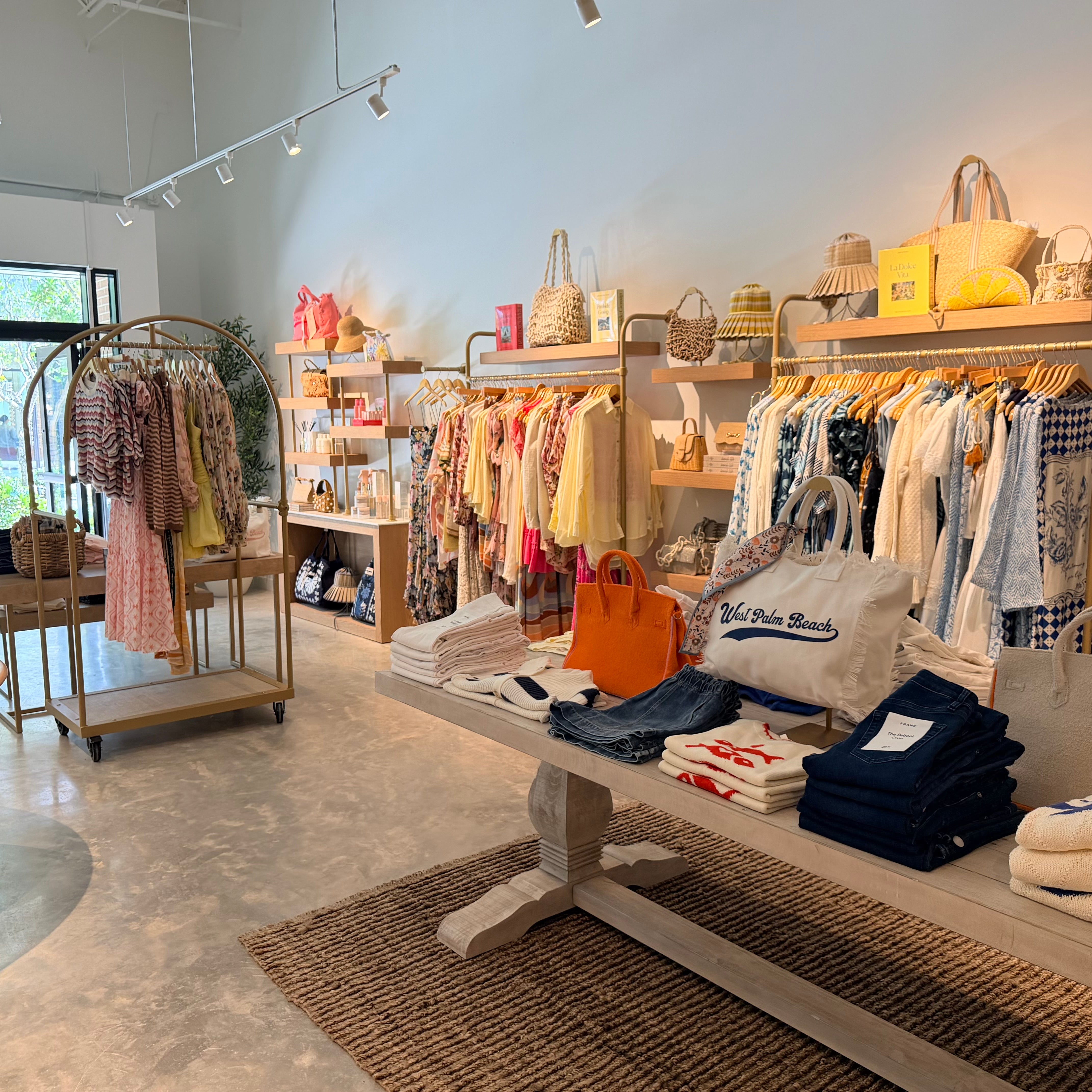 Long Island Women's Designer Clothing Stores: Women's Fashion: Mint Long Island Women's Designer Clothing Stores: Women's Fashion: Mint